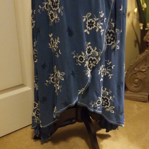 Gorgeous wrap dress - Picture 4 of 8